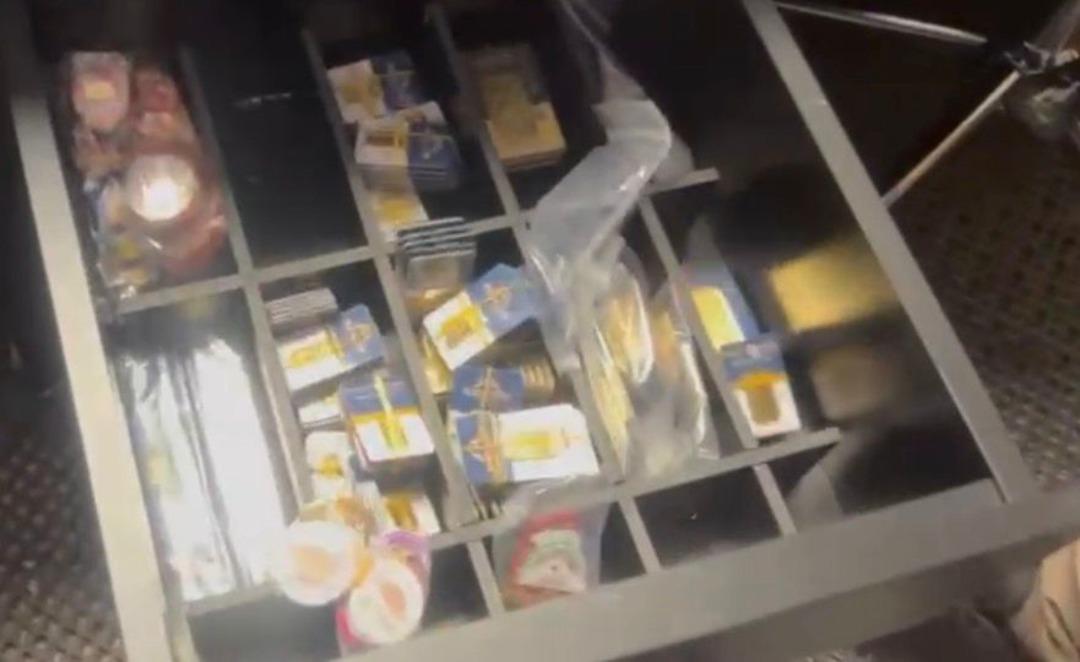 Büyükçekmece Adliyesi nden çalınmıştı! Türkiye nin konuştuğu altınların fotoğrafı ortaya çıktı 1