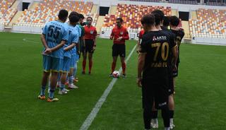 Türkiye liglerinde görülmemiş olay! Sahaya 7 kişiyle çıktılar