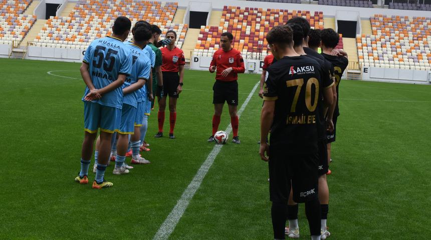 Türkiye liglerinde görülmemiş olay! Sahaya 7 kişiyle çıktılar