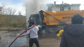 Son dakika: Hafriyat kamyonu küle döndü