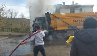 Hafriyat kamyonu küle döndü