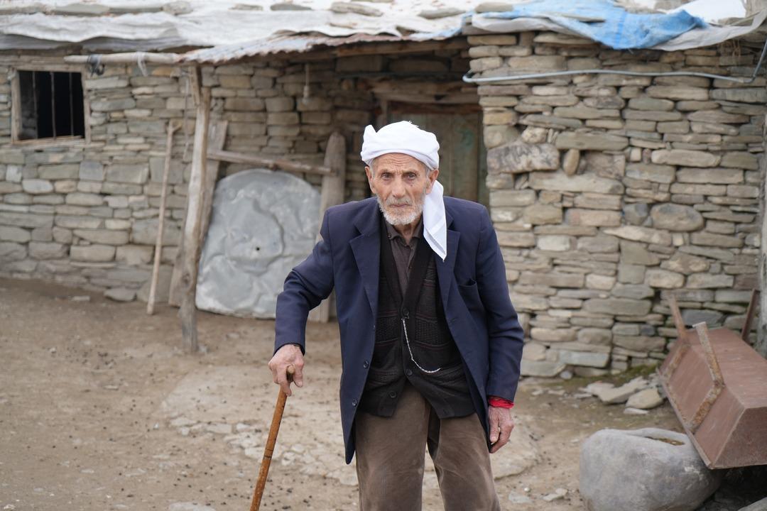 Muşlu Rüstem dede 50 yıldır sadece gofretle besleniyor! "Yokuşa vursa dağa çıkar" 6