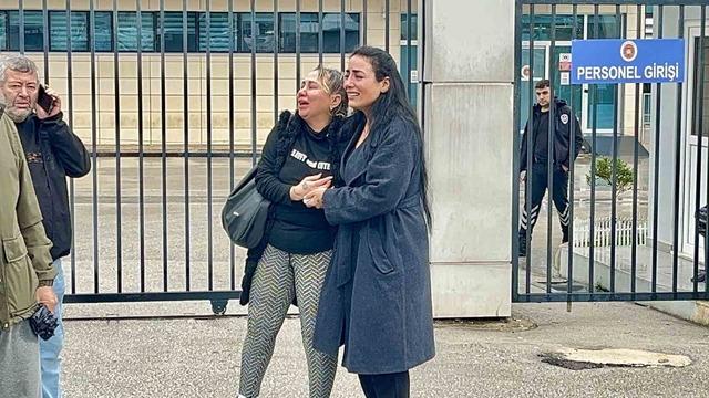 Dereye düşen araçtaki kadının cenazesi teslim alınırken "Gitme" feryadı yürekleri dağladı 2