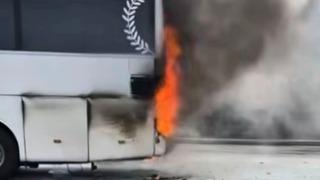 Son dakika: Gaziantep'te yolcu otobüsünde çıkan yangını itfaiye söndürdü