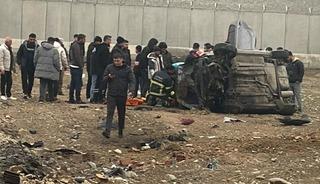 Batman'da otomobil takla attı: 2 yaralı