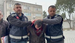 Üvey oğlunu bıçaklayarak öldürdü