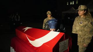 Üsteğmen Ali Kablan silah kazasında hayatını kaybetti