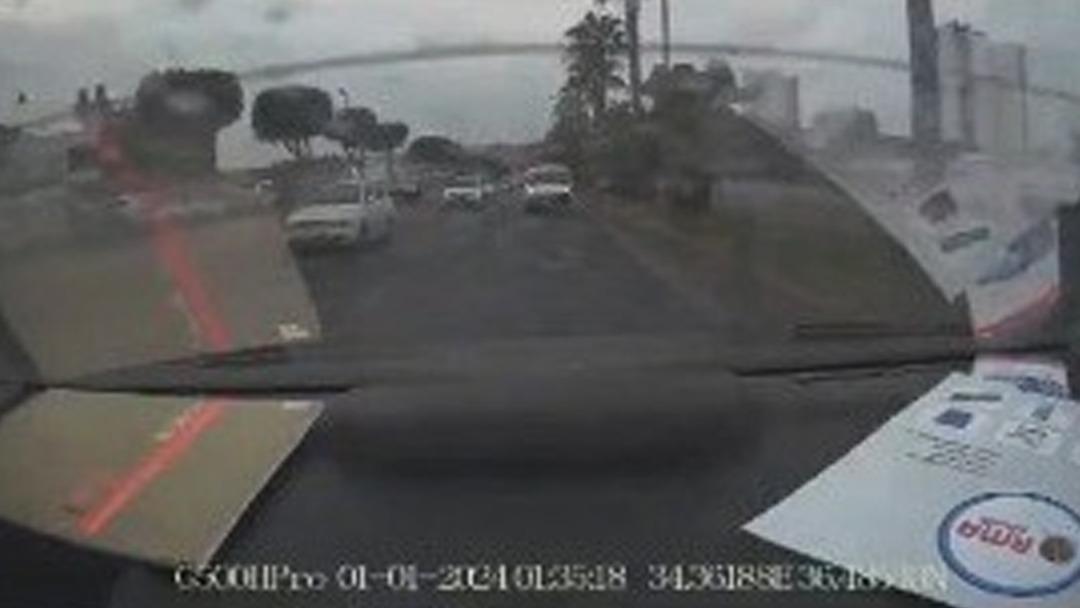 Mersin de makas atan trafiği tehlikeye atan sürücü gözaltına alındı 1