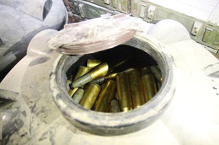 YPG/PKK'nın 12 odalı yer altı mühimmat deposu bulundu  G1