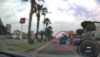 Yer: Mersin! Hafif ticari araçla makas atan sürücü gözaltına alındı