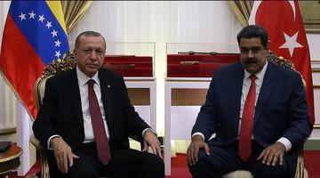 Cumhurbaşkanı Erdoğan, Venezuela lideri Maduro ile görüştü: Diyalog çağrısı yaptı