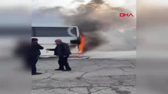 Gaziantep'te faciadan dönüldü! Yolcu otobüsünde yangın