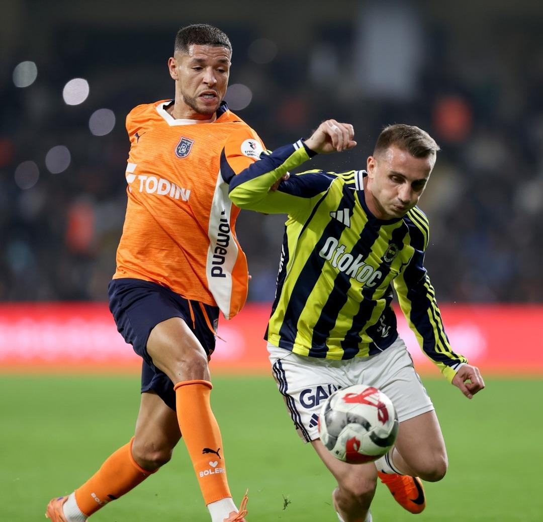 (&Ouml;zet) Rams Başakşehir - Fenerbah&ccedil;e Ma&ccedil;ı &Ouml;zeti ve T&uuml;m &Ouml;nemli Anları 6