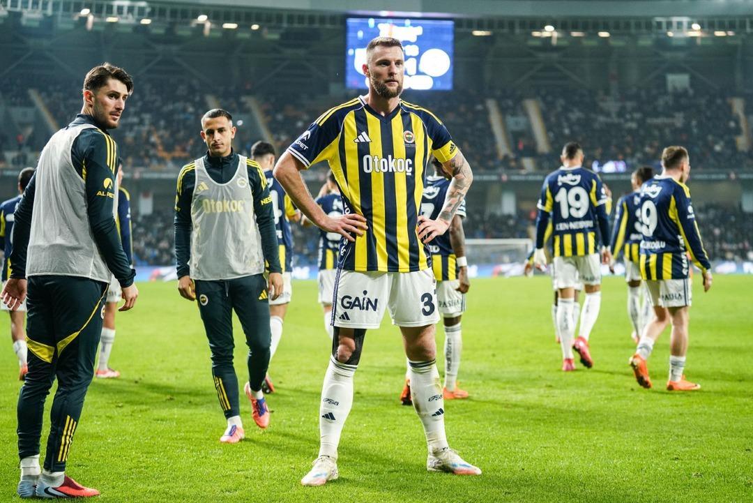 (&Ouml;zet) Rams Başakşehir - Fenerbah&ccedil;e Ma&ccedil;ı &Ouml;zeti ve T&uuml;m &Ouml;nemli Anları 8