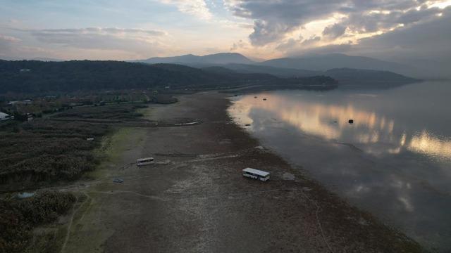 16 ilçenin muhtarları Sapanca Gölü için tek ses oldu: Sanayinin değil yaşamın kaynağıdır