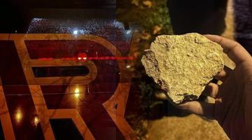 Gece yarısı yaşandı! Galataaray takım otobüsüne taşlı saldırı: Kulüpten resmi açıklama geldi