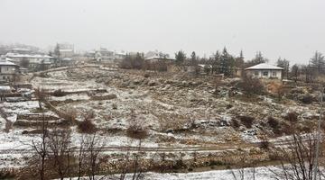 Adana’nın yüksek kesimlerine kar yağdı