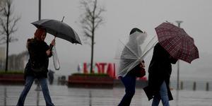 Kar, sağanak yağış ve fırtına! Meteoroloji'den İstanbul dahil 22 il i&ccedil;in sarı kodlu uyarı