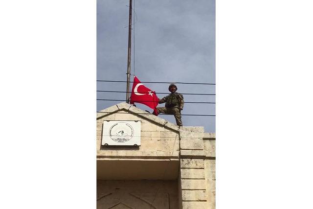 TSK ve ÖSO, Zeytin Dalı Harekatı'nın 58'inci gününde Afrin'de kontrolü sağladı- ek fotoğraflar