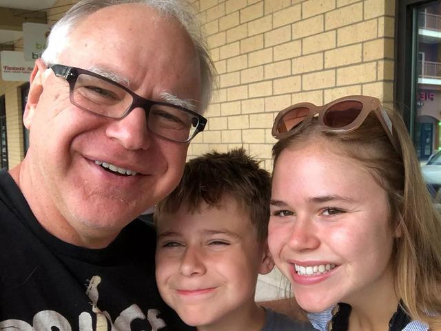 Trump'ın sözlerine kayıtsız kalamadı! Valinin kızından hakaret