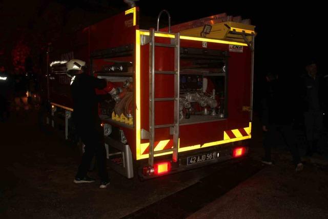 Ailesine kızıp aracını yaktı 4