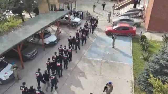 7 ilde 7 ayrı çeteye operasyon! Bakan Yerlikaya: Son 1 haftada yapılan 67 şüphelinin 47'si tutuklandı