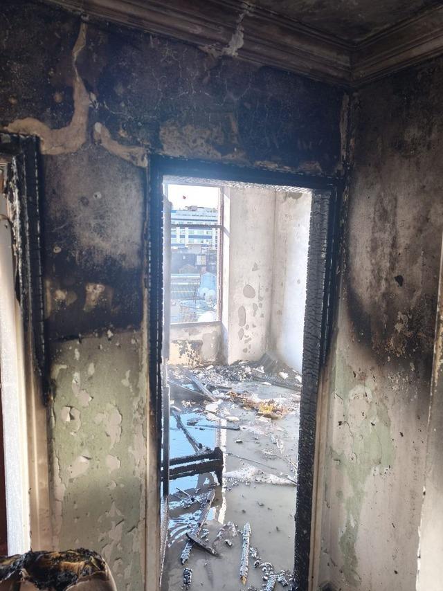 Adana’da apartmanın 6. katında çıkan yangın söndürüldü 1