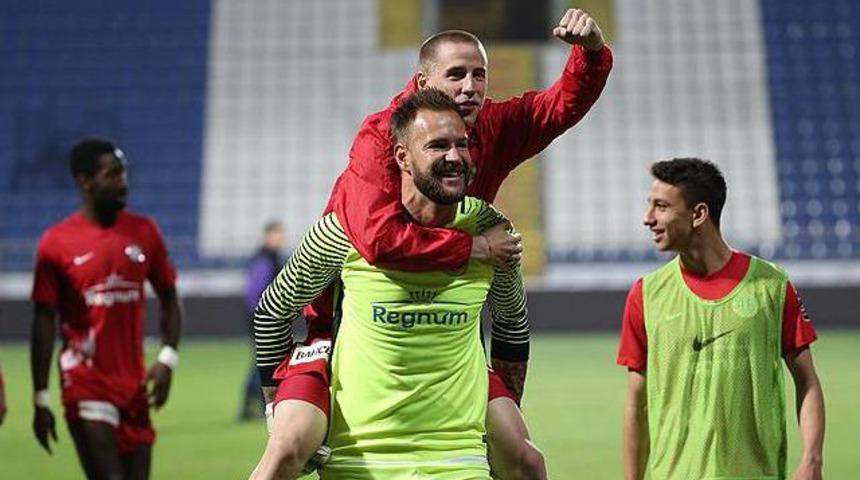 Antalyaspor'da ilk deplasman galibiyeti sevinci