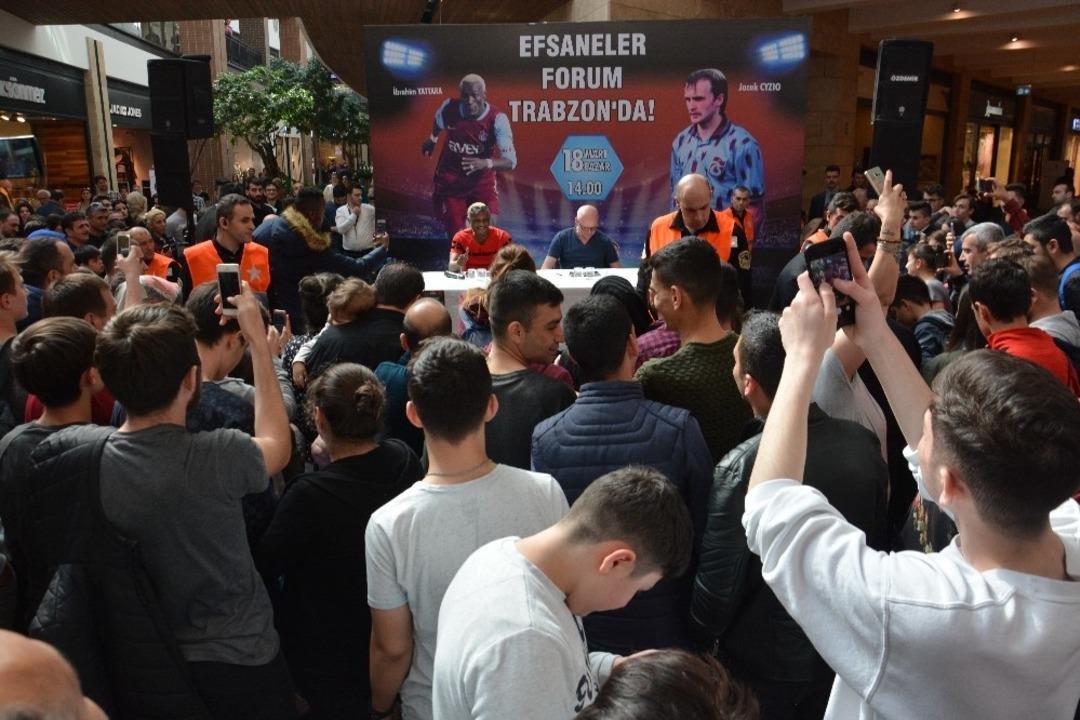 Eski Trabzonsporlu Yattara ve Cyzio b&uuml;y&uuml;k ilgi