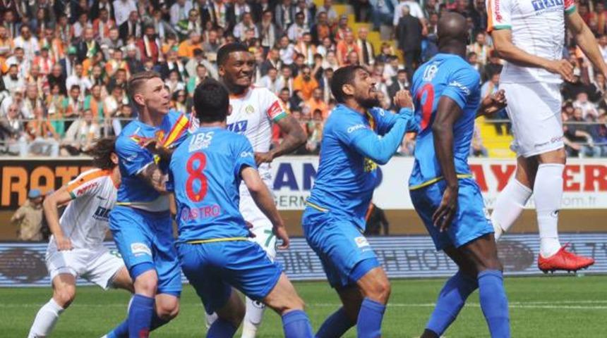 Aytemiz Alanyaspor 1-1 Göztepe (Maç özeti)