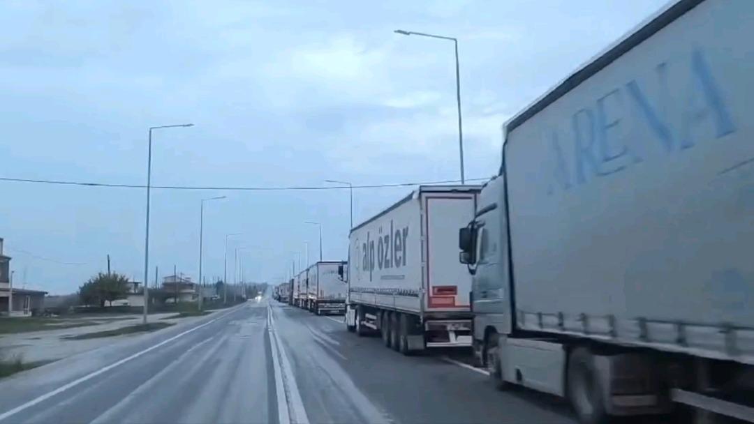 Çiftçi grevi krizi büyüdü! Tır geçişleri durduruldu, tarih verildi 6