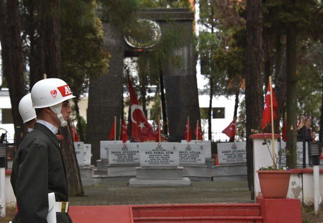 Oğlunu 26 önce şehit veren annenin gözyaşları