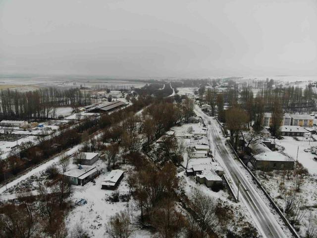Kars’ta kar coşkusu: Çocuklar kardan adam yaptı, kızak kaydı 7