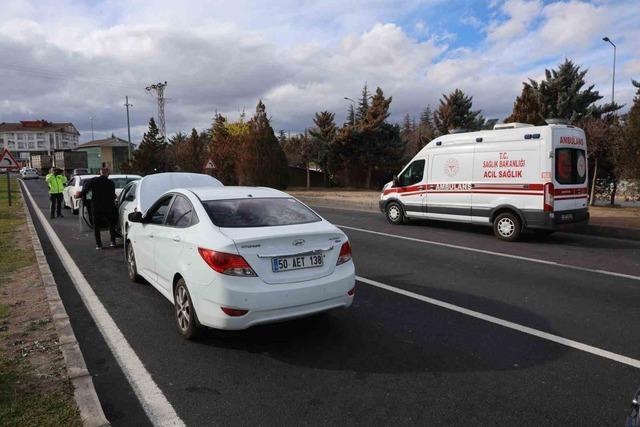 Nevşehir’de 4 otomobil birbirine girdi: 2 yaralı 3