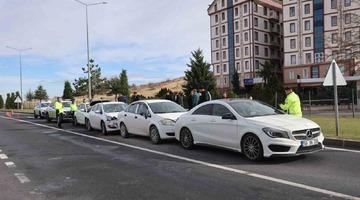 Nevşehir’de 4 otomobil birbirine girdi: 2 yaralı
