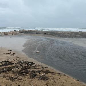 İSKİ’nin Karaburun Tesisi'nde tepki çeken görüntü: 'Atık su denize boşaltılıyor'