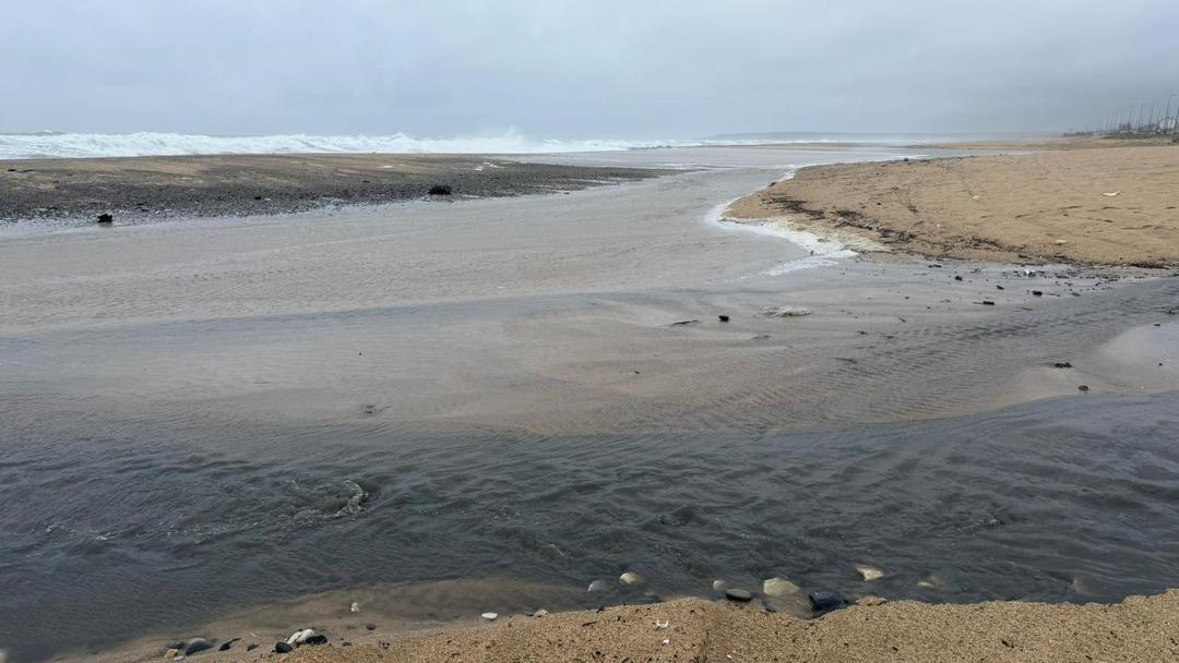 İSKİ’nin Karaburun Tesisi nde tepki çeken görüntü: Atık su denize boşaltılıyor 4