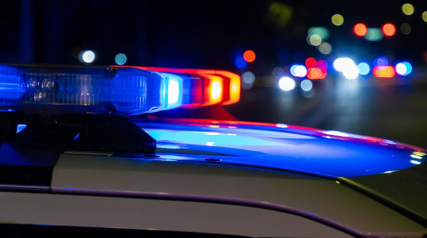 Polis arabalarının ışıkları neden mavi-kırmızıdır?