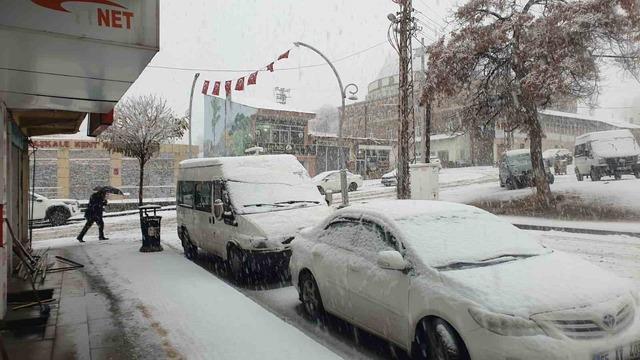 Başkale beyaza bürüdü 4