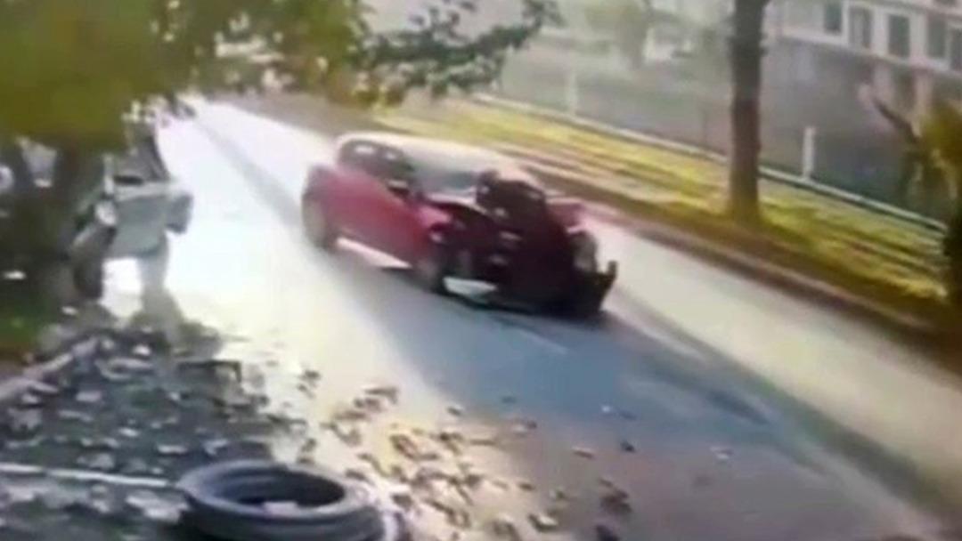 Eski eşiyle evli olan polis memuruna çarptı! Yaraladıktan sonra fotoğrafını çekti 1