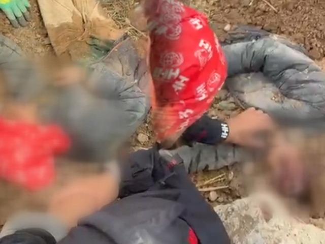 Akılalmaz olay! 10 yaşındaki &ccedil;ocuk toprağa g&ouml;m&uuml;l&uuml; bulundu