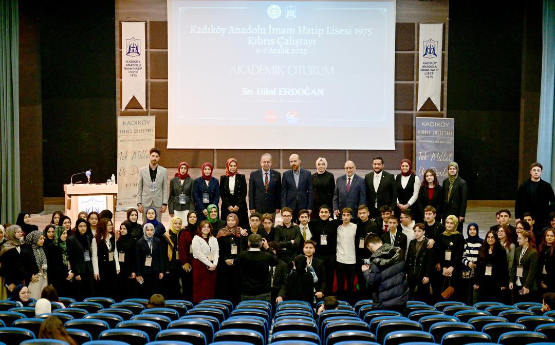 Bilal Erdoğan, Kadıköy Anadolu İmam Hatip Lisesi ndeki "Kıbrıs Çalıştayı"nda konuştu 2