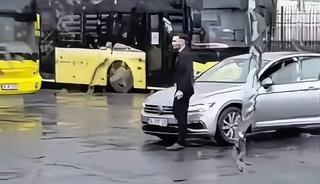 Yer: Kağıthane! Otobüs durağında havaya ateş açtı, arkadaşı o anları kaydetti