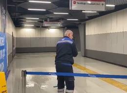 Sağanak yağış nedeniyle metroyu su bastı!