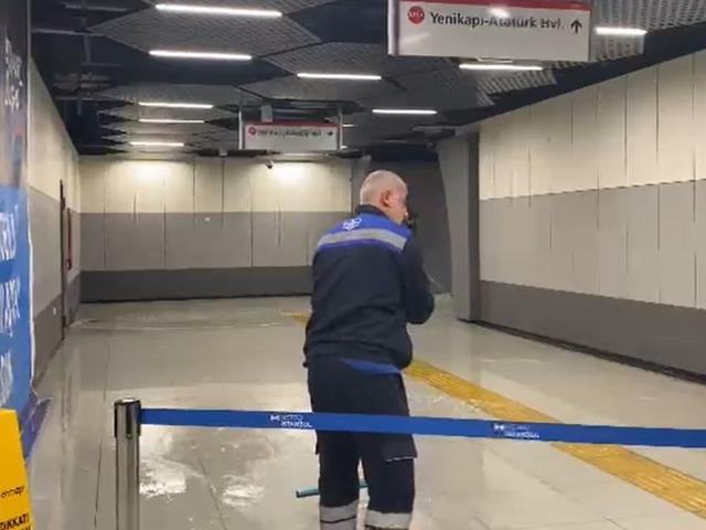 Sağanak yağış İBB’ye bağlı metroda su baskınına neden oldu