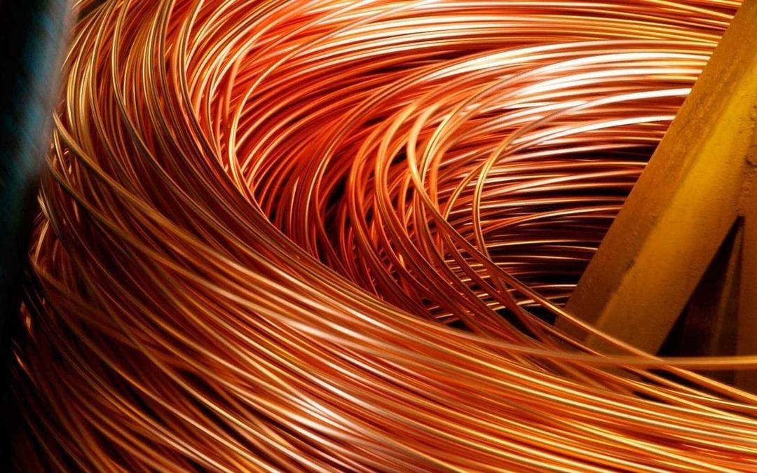 Altının tahtı sarsıldı! İki emtia yatırımcının favori listesinde 2