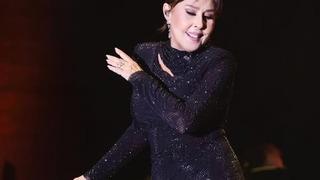 Nilüfer’in sır gibi sakladığı kızı Ayşe Nazlı evleniyor! Nişandan ilk kareler ortaya çıktı