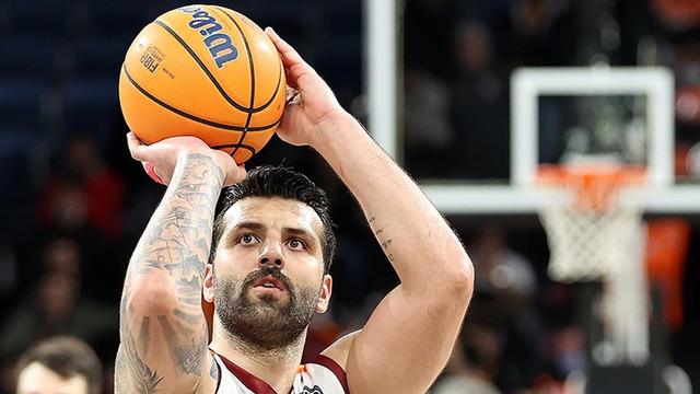 Galatasaray'dan eski kaptanı için şok suçlama! Küfür gerilimi büyüyor... Göksenin Köksal'dan açıklama