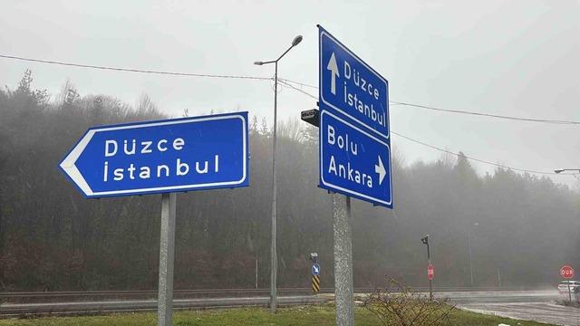 Bolu Dağı’nda sis ve sağanak sebebiyle görüş mesafesi 30 metreye düştü 2