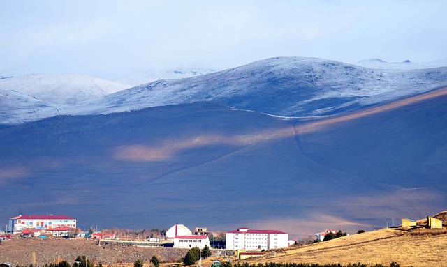 Kars ta şehir merkezi, Ardahan da ise yüksek kesimler karla kaplandı 1